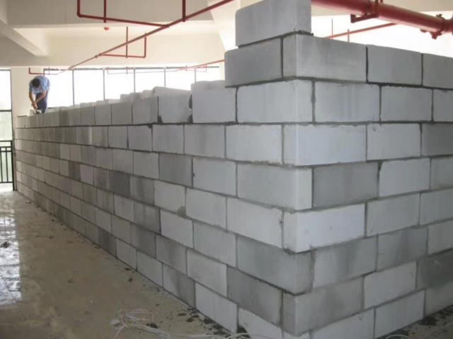 龙腾蒸压加气混凝土砌块承重墙静力和抗震性能的研究